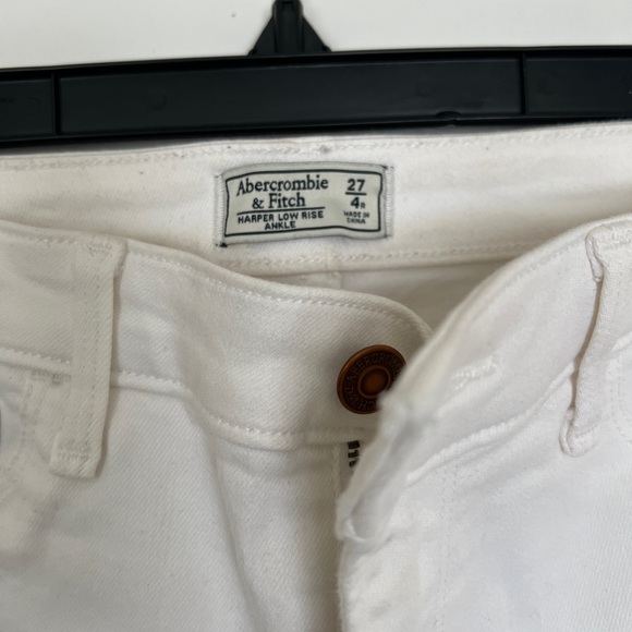 Ankle length white skinny jeans - Picture 2 of 4